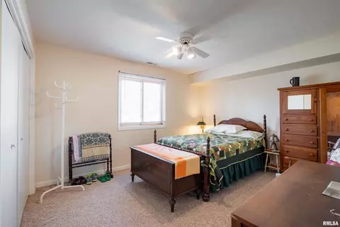 735 Crestwood Dr, Marion, IL 62959 photo 16