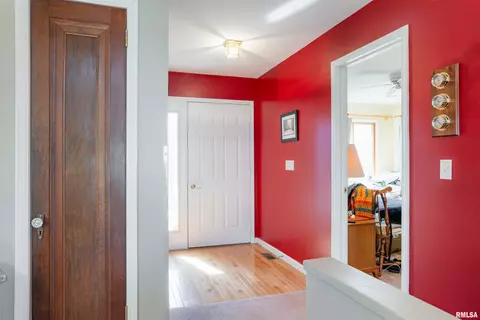 735 Crestwood Dr, Marion, IL 62959 photo 32
