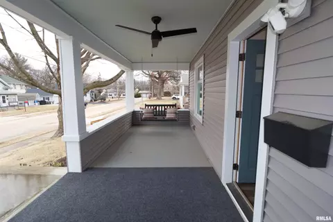 105 Prospect St, Morrison, IL 61270 photo 3