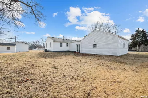 801 7th Ave, Silvis, IL 61282 photo 5