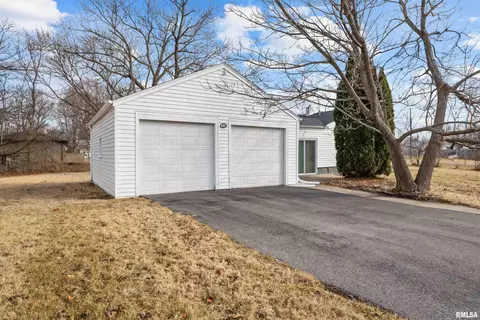 801 7th Ave, Silvis, IL 61282 photo 4