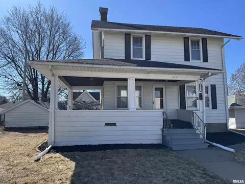 1111 E Colorado St, Davenport, IA 52803