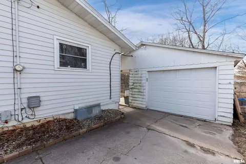 206 Cliff Dr, Silvis, IL 61282 photo 30