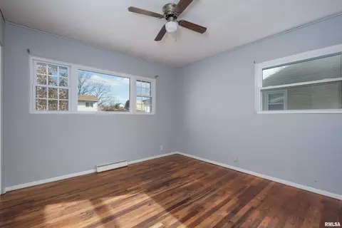 206 Cliff Dr, Silvis, IL 61282 photo 9