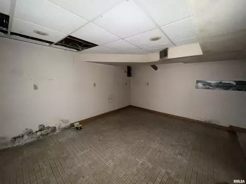 510 E 9th St, Kewanee, IL 61443 photo 18