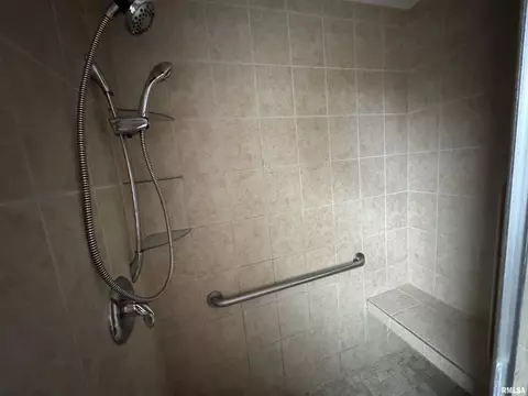 510 E 9th St, Kewanee, IL 61443 photo 13