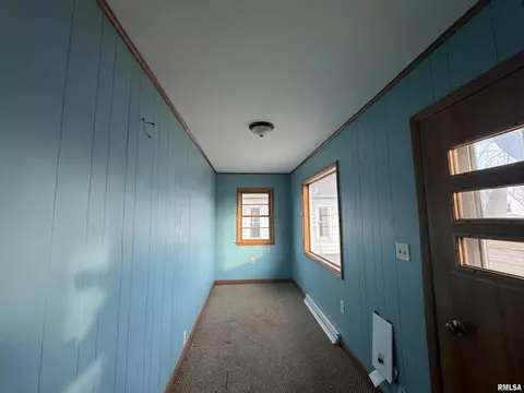 510 E 9th St, Kewanee, IL 61443 photo 6