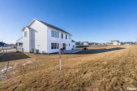 1201 Colonial Ct, Eldridge, IA 52748 photo 49
