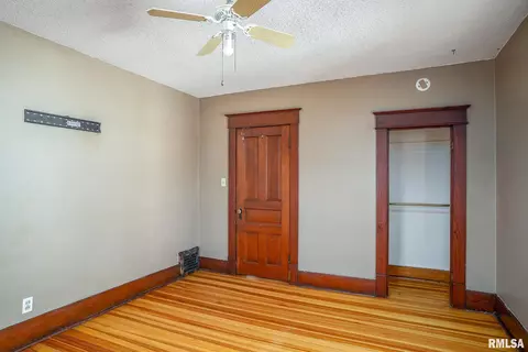 1441 10th St, Moline, IL 61265 photo 15