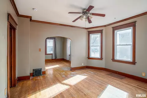 1441 10th St, Moline, IL 61265 photo 3