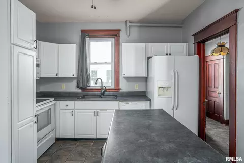 1441 10th St, Moline, IL 61265 photo 9