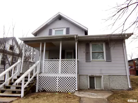 1124 Gaines St, Davenport, IA 52804