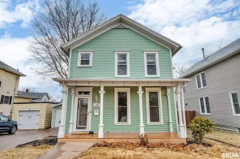 1409 Mulberry Ave, Muscatine, IA 52761