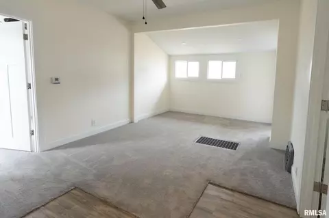 1109 26th St, Moline, IL 61265 photo 14