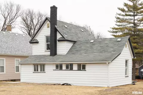 1109 26th St, Moline, IL 61265 photo 6