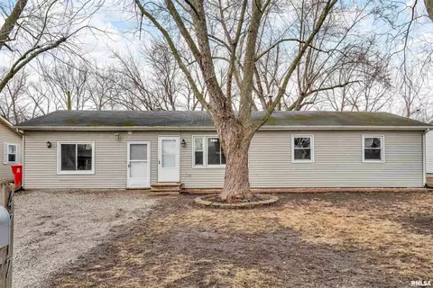 4717 11th Street A, Moline, IL 61265