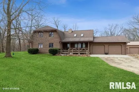 2952 178th Ave, Calamus, IA 52729
