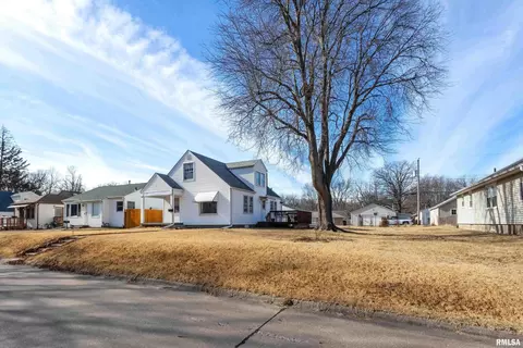 2521 33rd St, Moline, IL 61265 photo 3