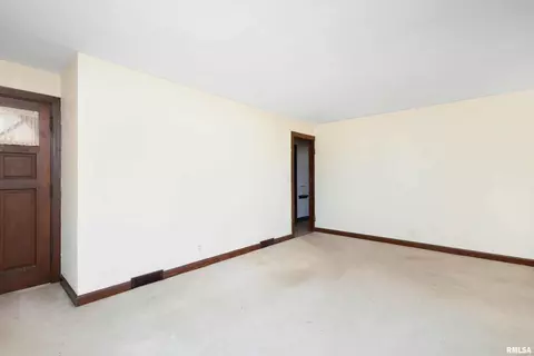 2521 33rd St, Moline, IL 61265 photo 8