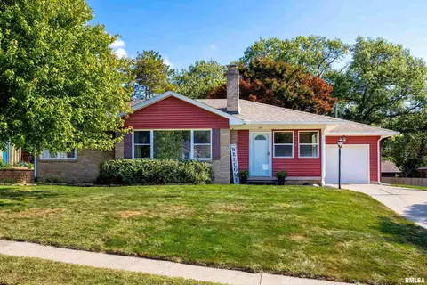 1803 Duggleby St, Davenport, IA 52803