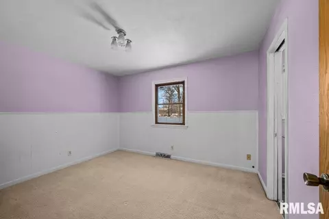 810 12th St, Silvis, IL 61282 photo 17