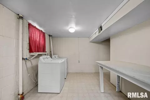 810 12th St, Silvis, IL 61282 photo 28