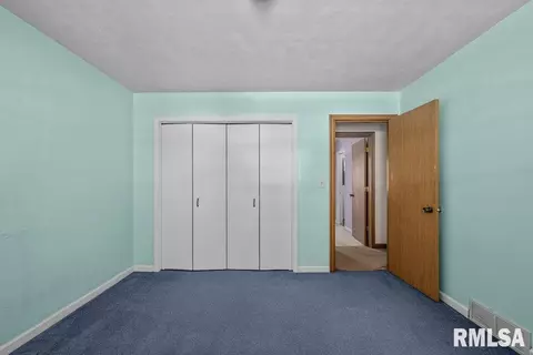 810 12th St, Silvis, IL 61282 photo 12