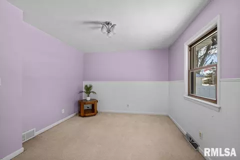 810 12th St, Silvis, IL 61282 photo 16