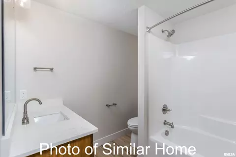 544 N 3rd Ave, Eldridge, IA 52748 photo 24