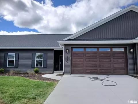 550 N 3rd Ave, Eldridge, IA 52748