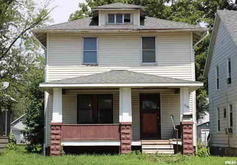 1338 W 13th St, Davenport, IA 52804