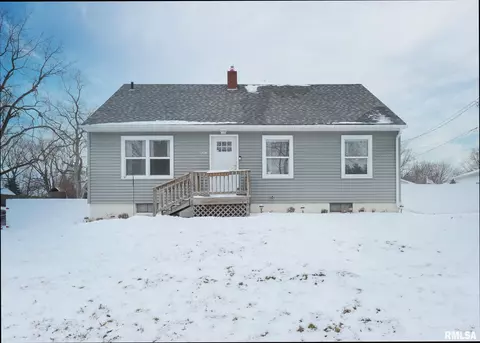 1206 6th St, Orion, IL 61273