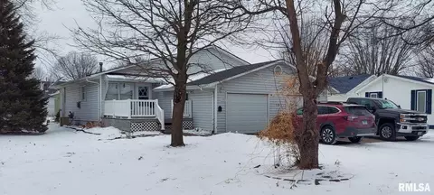 708 NW 6th St, Aledo, IL 61231