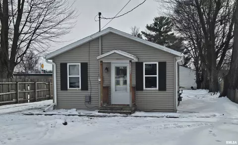1117 Chestnut St, Buffalo, IA 52728
