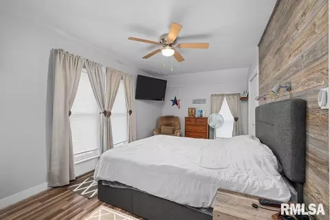 503 NE 3rd St, Aledo, IL 61231 photo 4