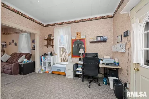 503 NE 3rd St, Aledo, IL 61231 photo 9