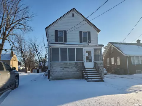 216 W 2nd Ave, Milan, IL 61264