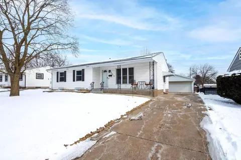 3617 Kelling St, Davenport, IA 52806
