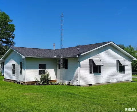 223 N King St, Hurst, IL 62949 photo 25