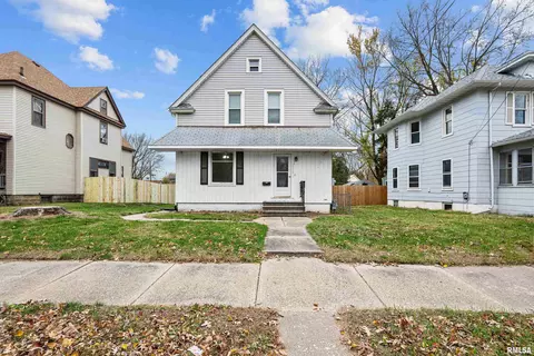 1314 44th St, Rock Island, IL 61201