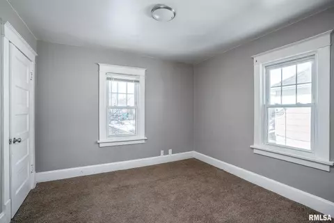 1915 11th St, Moline, IL 61265 photo 13