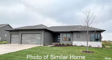 7116 Spring Creek Dr, Bettendorf, IA 52722