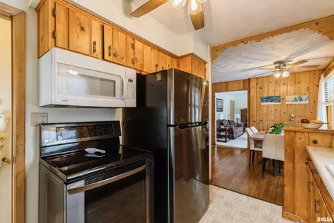 3012 Tower Rd, Clinton, IA 52732 photo 10