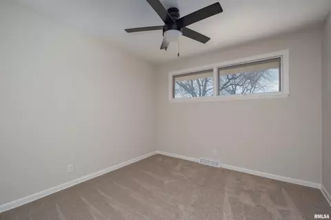 3534 37th St, Moline, IL 61265 photo 22