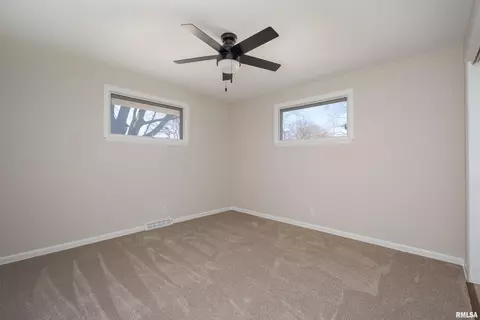 3534 37th St, Moline, IL 61265 photo 20
