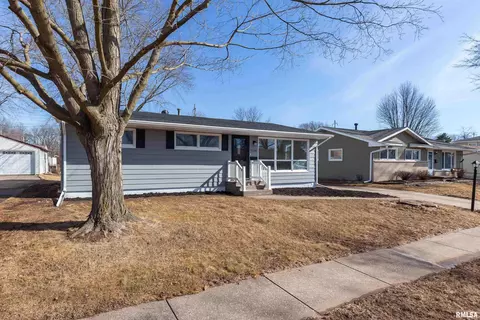 3534 37th St, Moline, IL 61265 photo 2