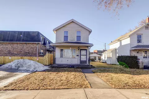 223 3rd Ave S, Clinton, IA 52732