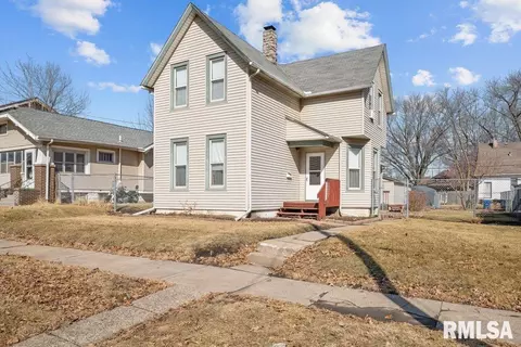 401 S Hancock Ave, Davenport, IA 52802