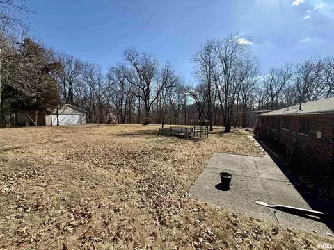 317 5th St, Silvis, IL 61282 photo 7