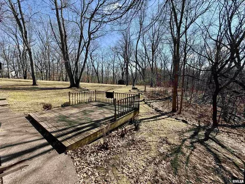 317 5th St, Silvis, IL 61282 photo 3